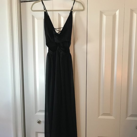 Black Express Dress - Picture 4 of 4